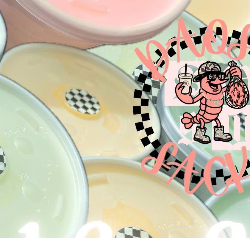 SO90 DAQS & SACKS: cups of frozen daiquiris with the SO90 logo